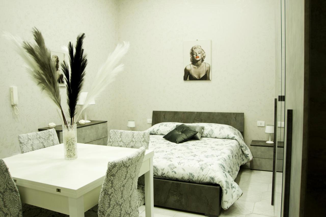 Mincasa Nel Cuore Di Napoli Extérieur photo